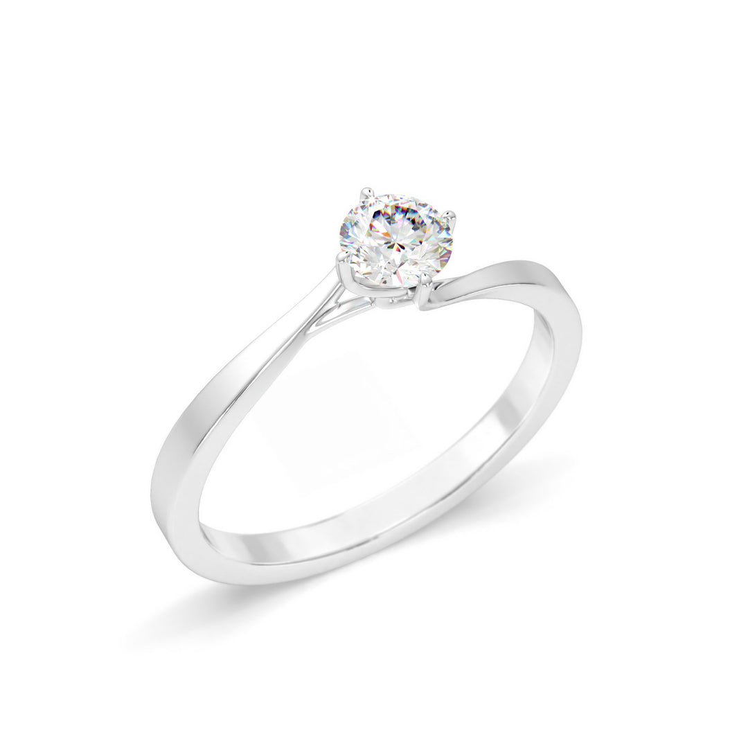 Régine <br> Modern Solitaire Grace
