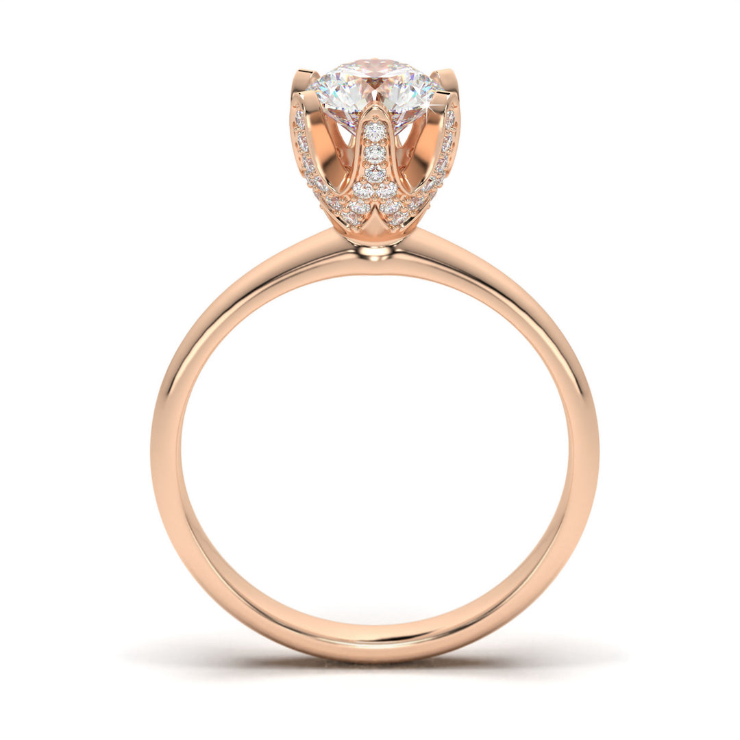 BÃ©atrice  PavÃ©-accented Hidden Halo