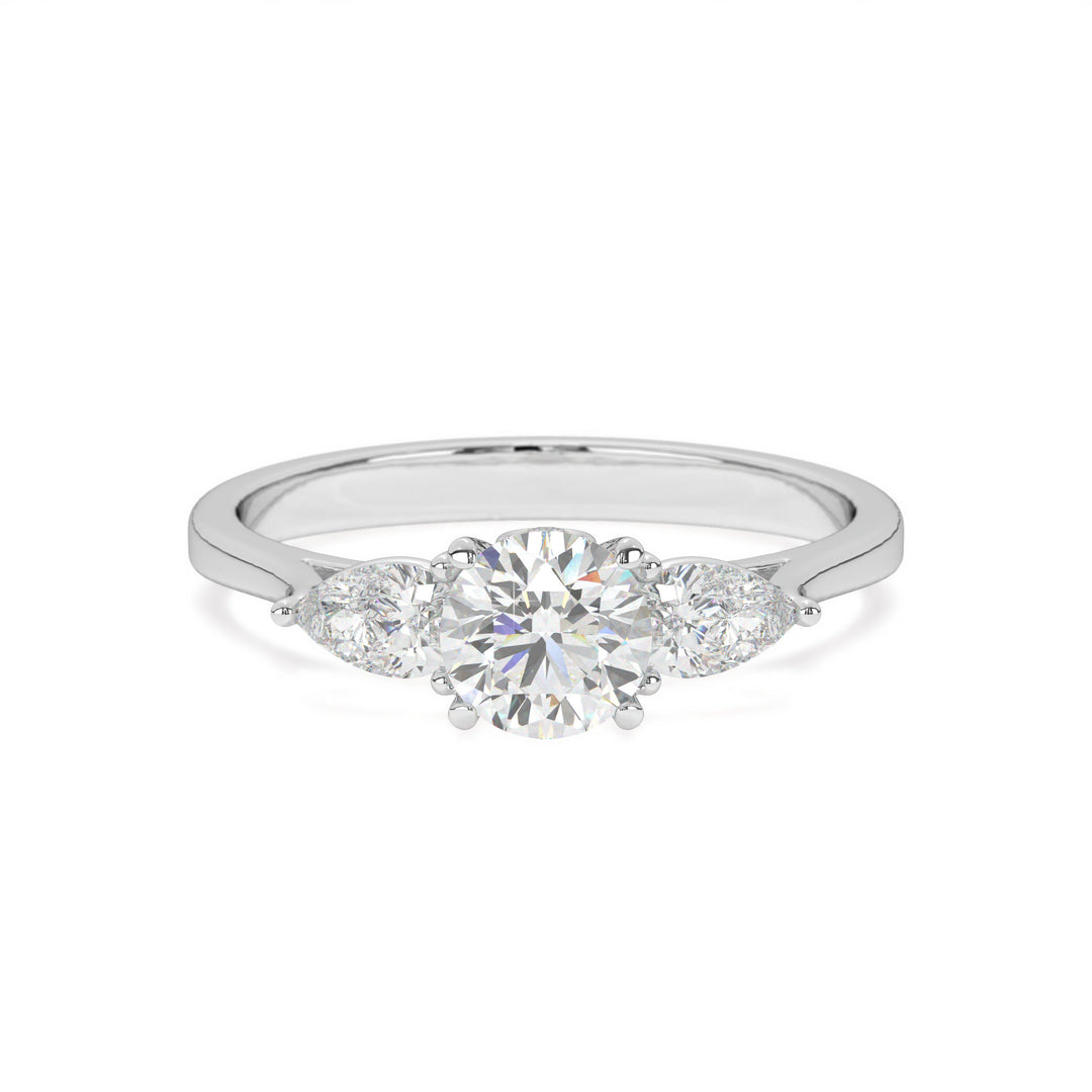Éléanor - Brilliant round trilogy ring